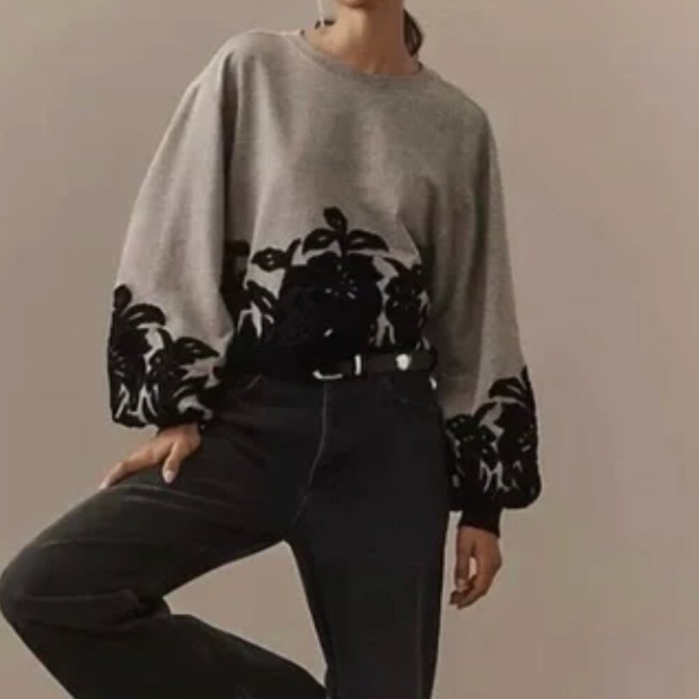 Antropologie Gray Sweatshirt Black Velvet Flower Aplique- Ballon Sleeves Small